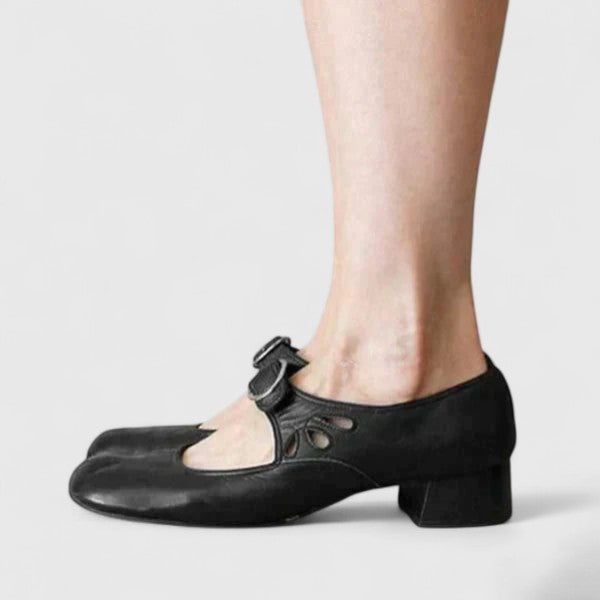 Varga | Chloé Perforated Sandals