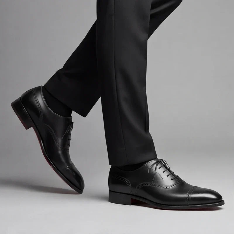 Varga | Signature Oxfordy