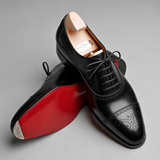 Varga | Signature Oxfordy