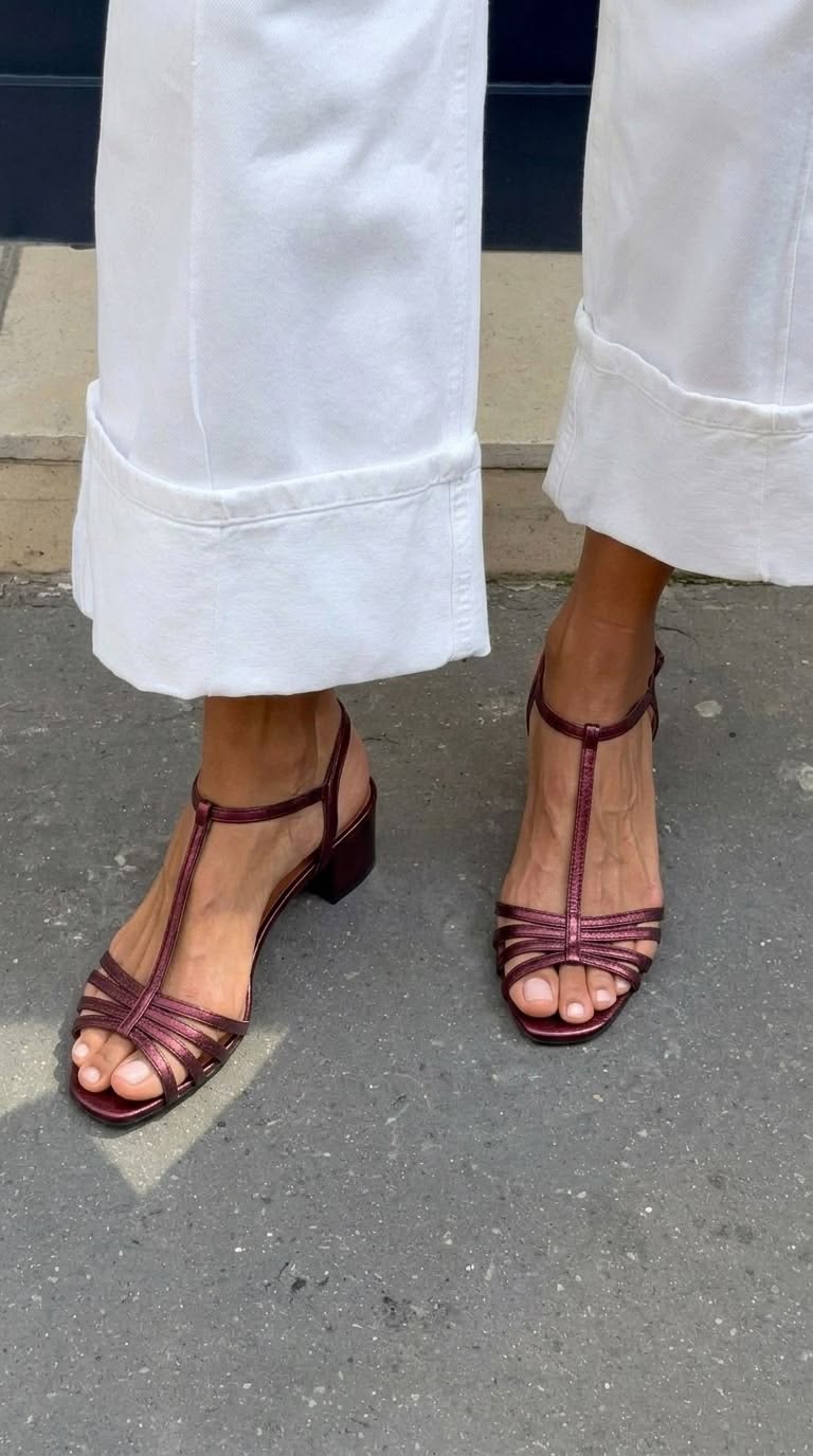 Varga | Zlaté sandále každodennej elegancie