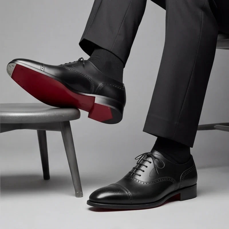 Varga | Signature Oxfordy